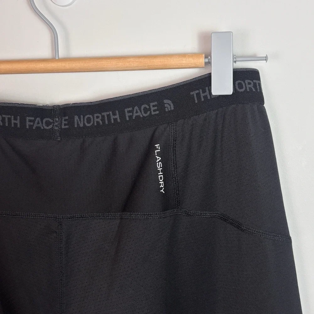 The North face Men's Black Base layer Leggings Elastic Waist Sz Medium Outdoors